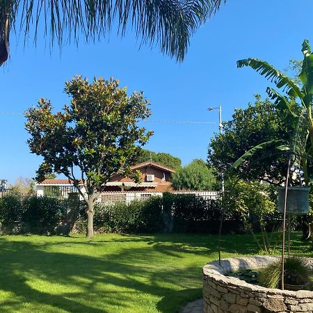 B&B Il Giardino Delle Meraviglie Melito Di Porto Salvo Extérieur photo