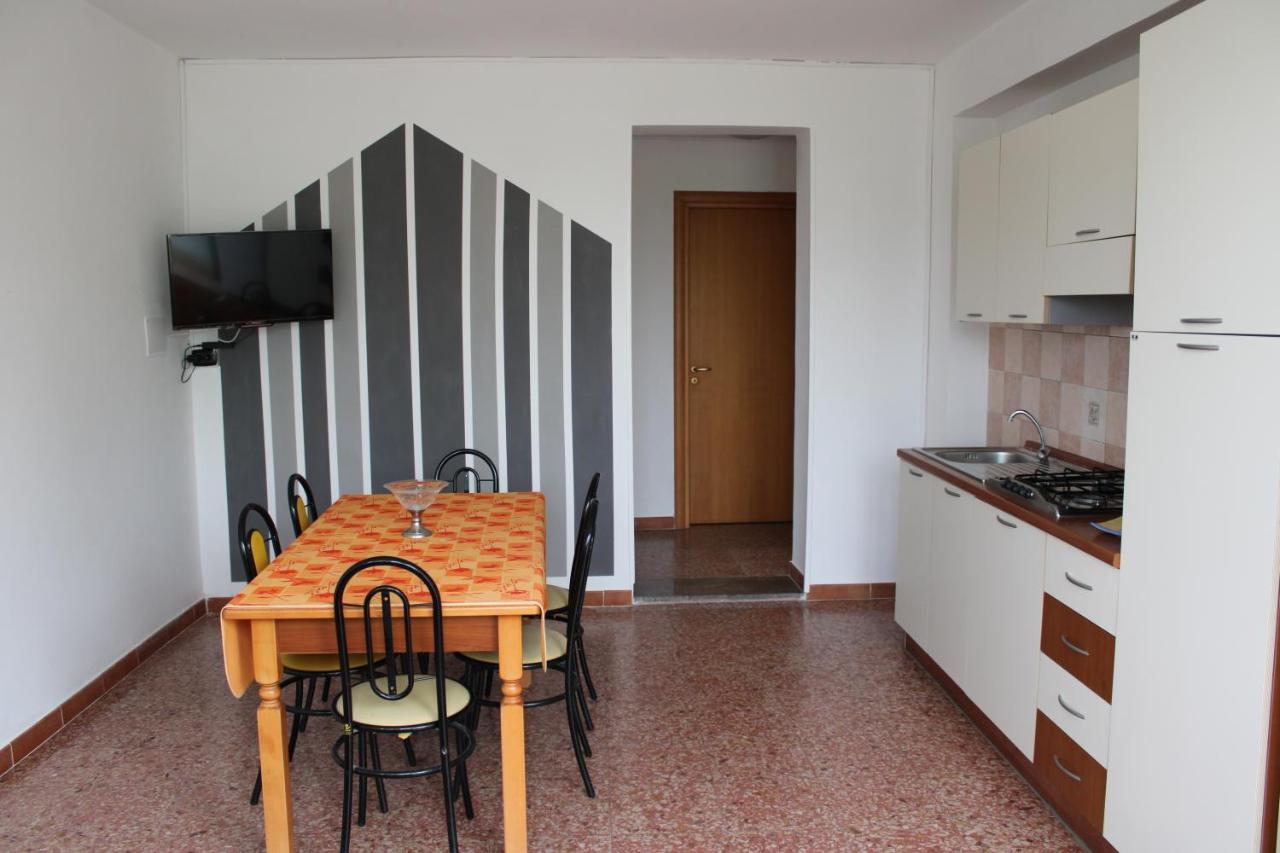 B&B Il Giardino Delle Meraviglie Melito Di Porto Salvo Extérieur photo